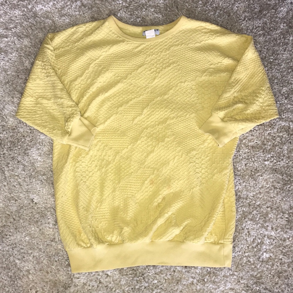 🤕💛  Vintage Textured Sweater